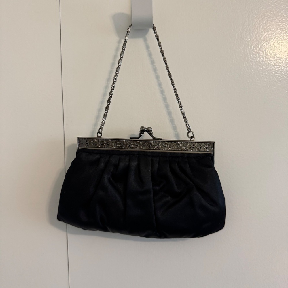 Ann Taylor Loft Black Satin Pleated Evening Clutch Bag Kiss Lock Filigree Frame